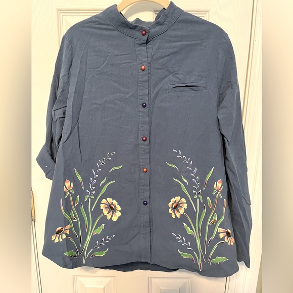 SALE! Bundle & Save Button down top w/faux painted yellow flower design M - Picture 1 of 6